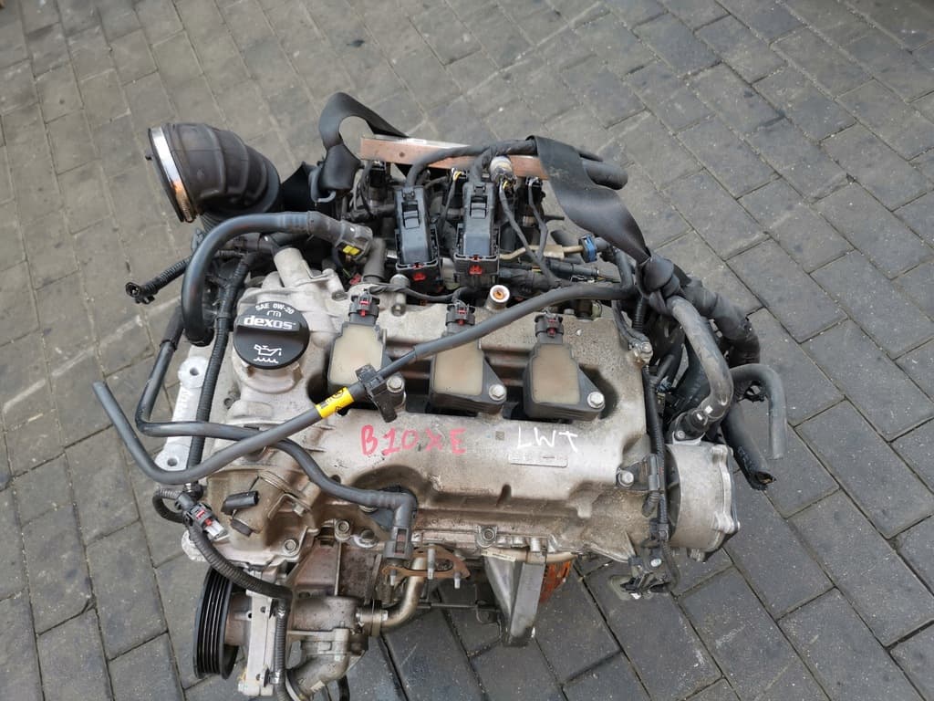 Moteur B 10 XE — vue 4