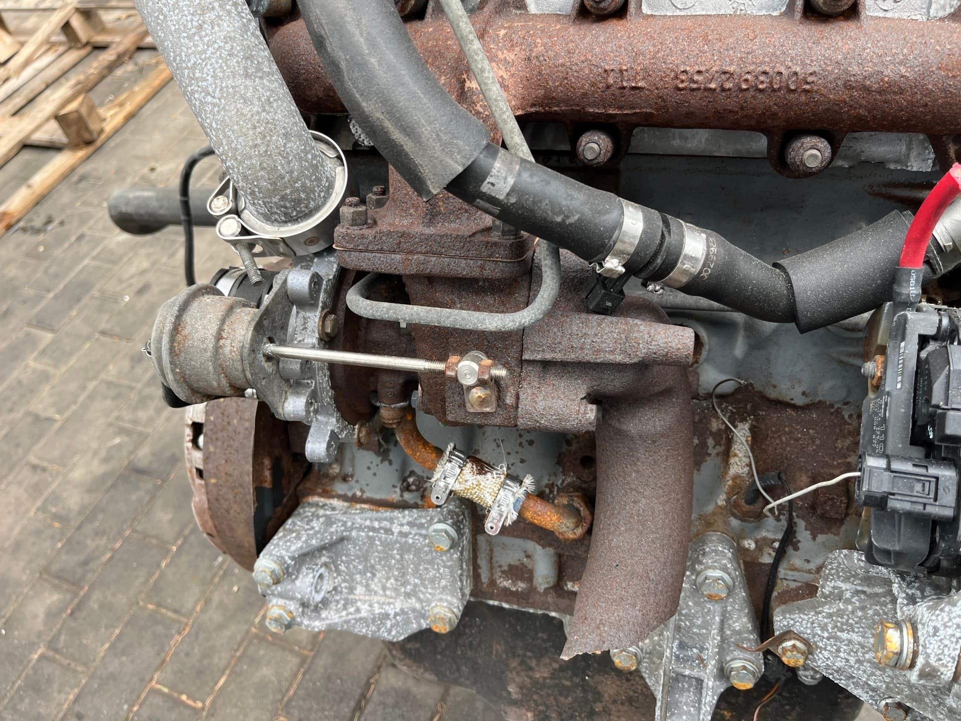 Moteur F1AE0481C — vue 6