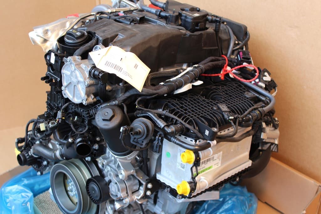 Moteur M 264.920 — vue 4