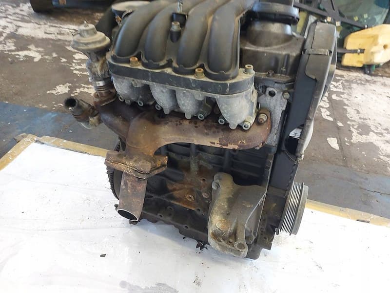 Moteur AYQ — vue 2