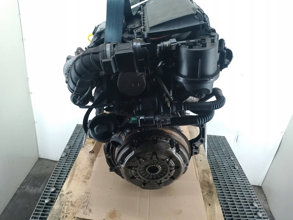 Moteur F6JA — vue 2