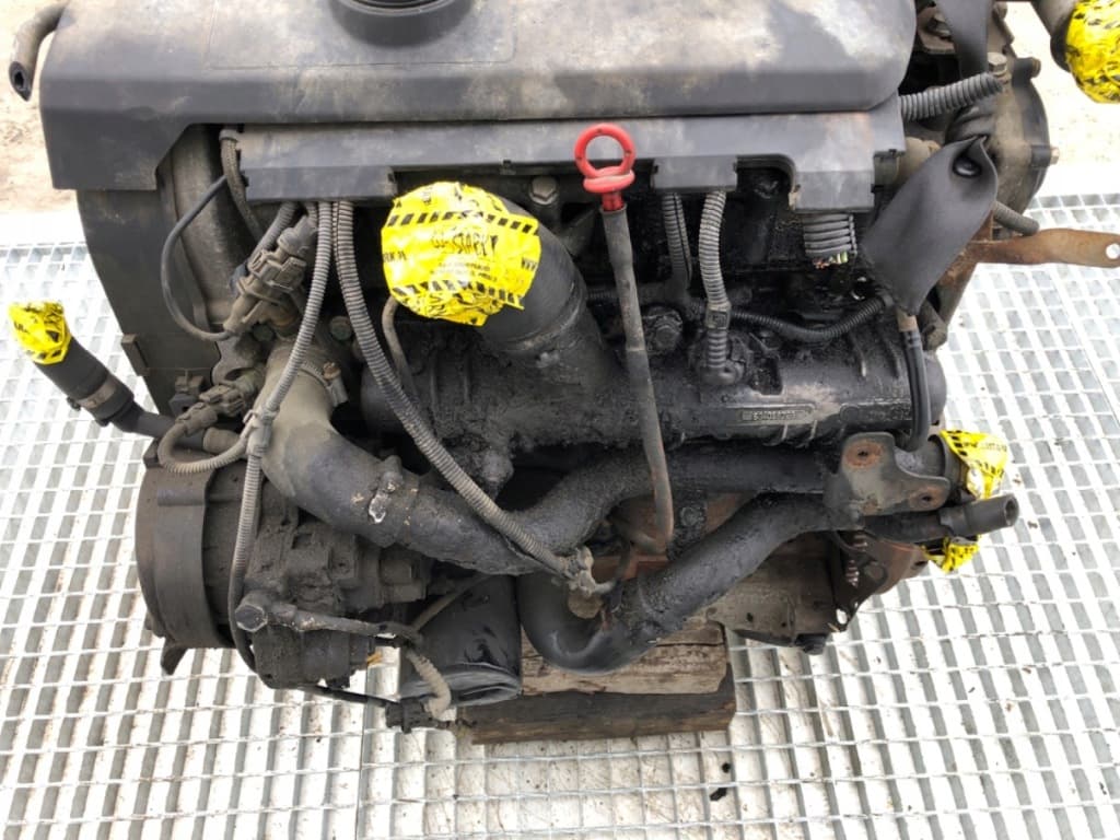 Moteur F1AE0481D — vue 2
