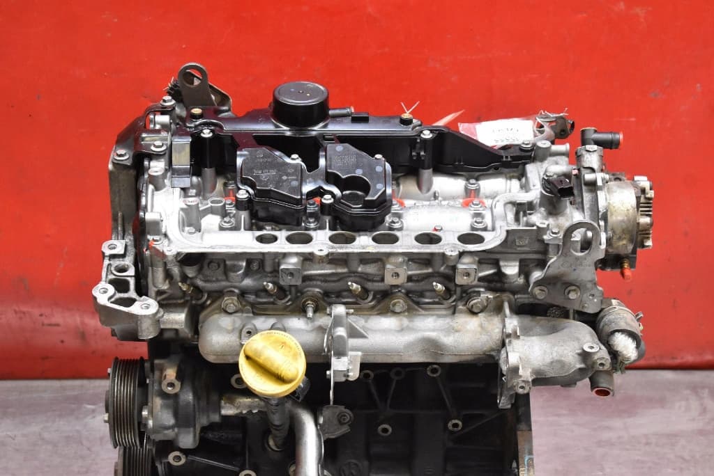 Moteur M9R 814 — vue 2