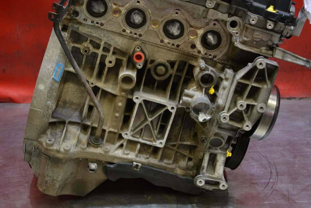 Moteur M 112.913 — vue 11