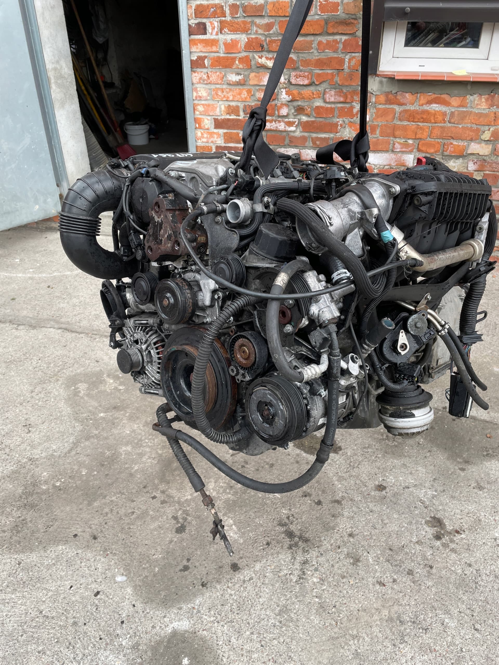 Moteur M 112.913 — vue 8