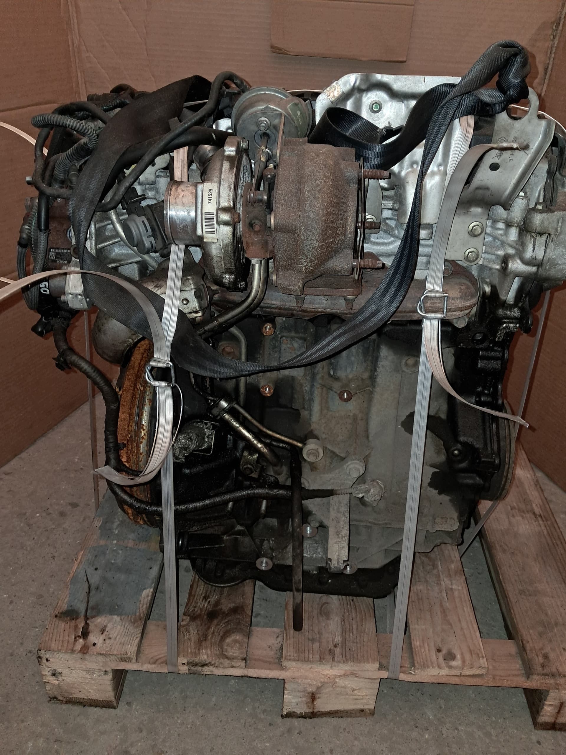 Moteur M9R 742 — vue 9