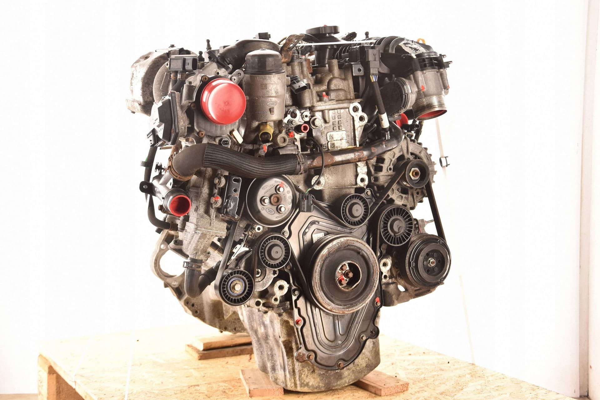 Moteur 204DTH(AJ20D4) — vue 4