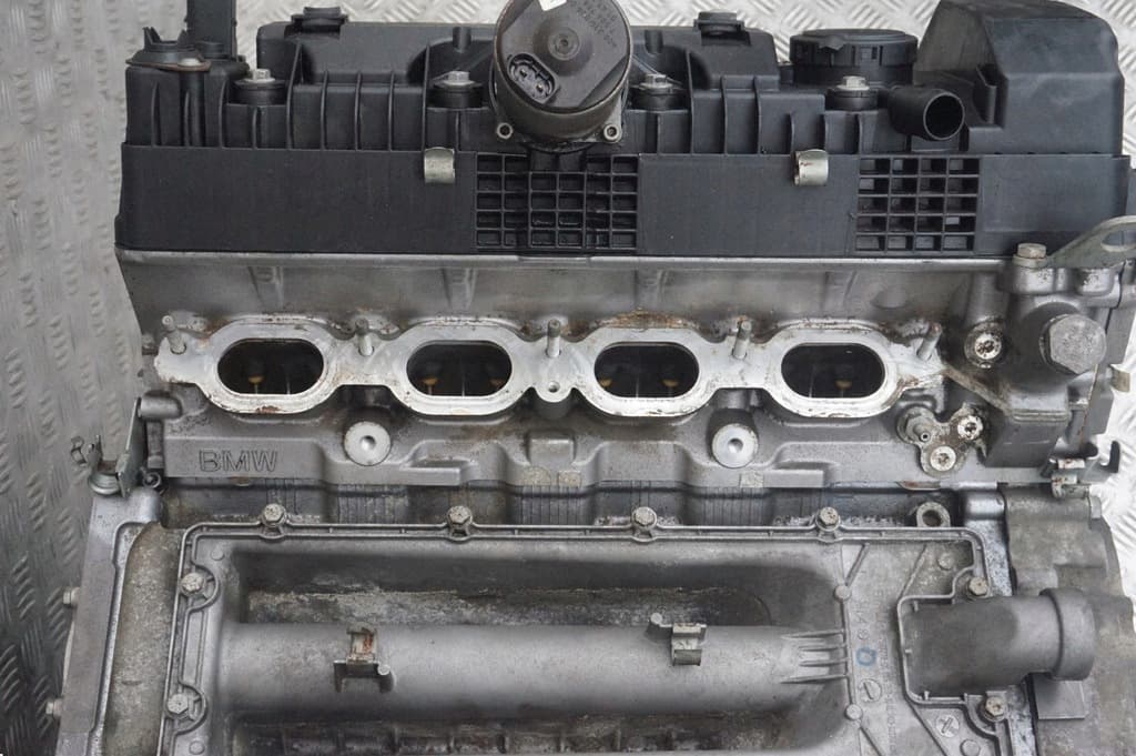 Moteur N62 B44 A — vue 3