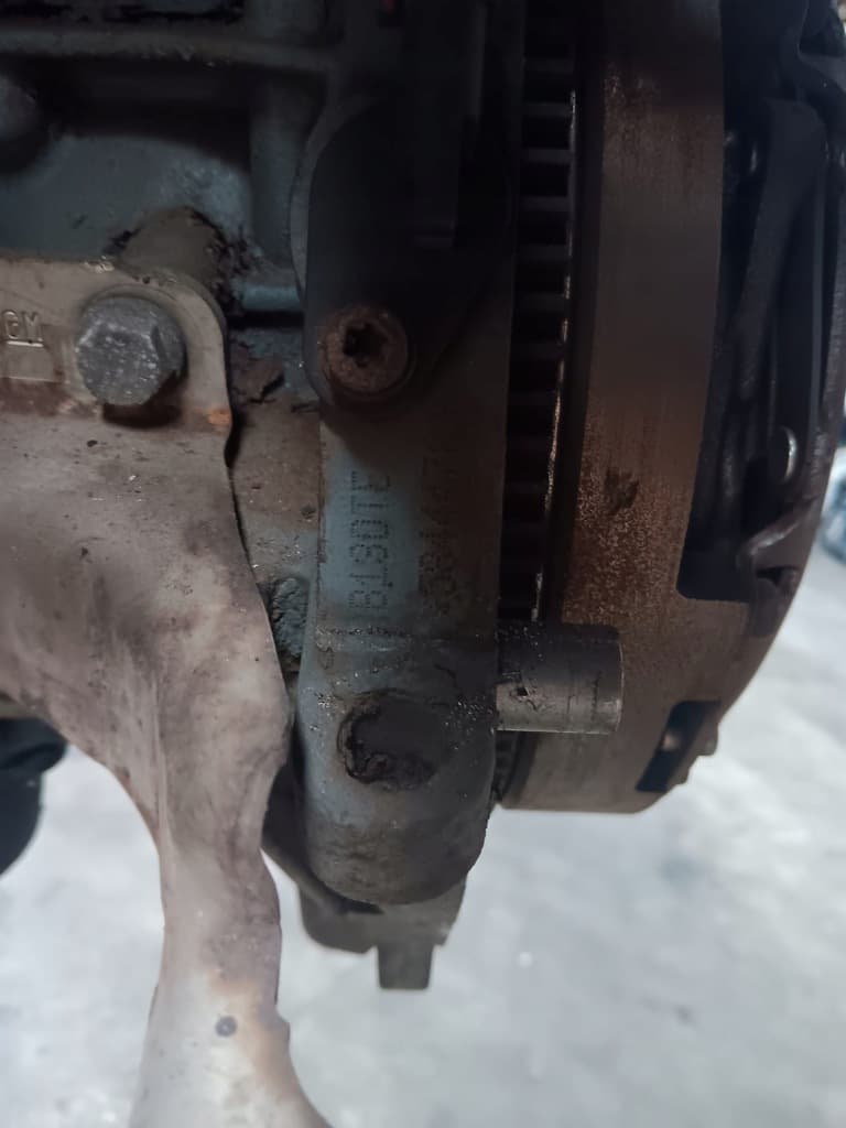 Moteur B 13 DTE — vue 4
