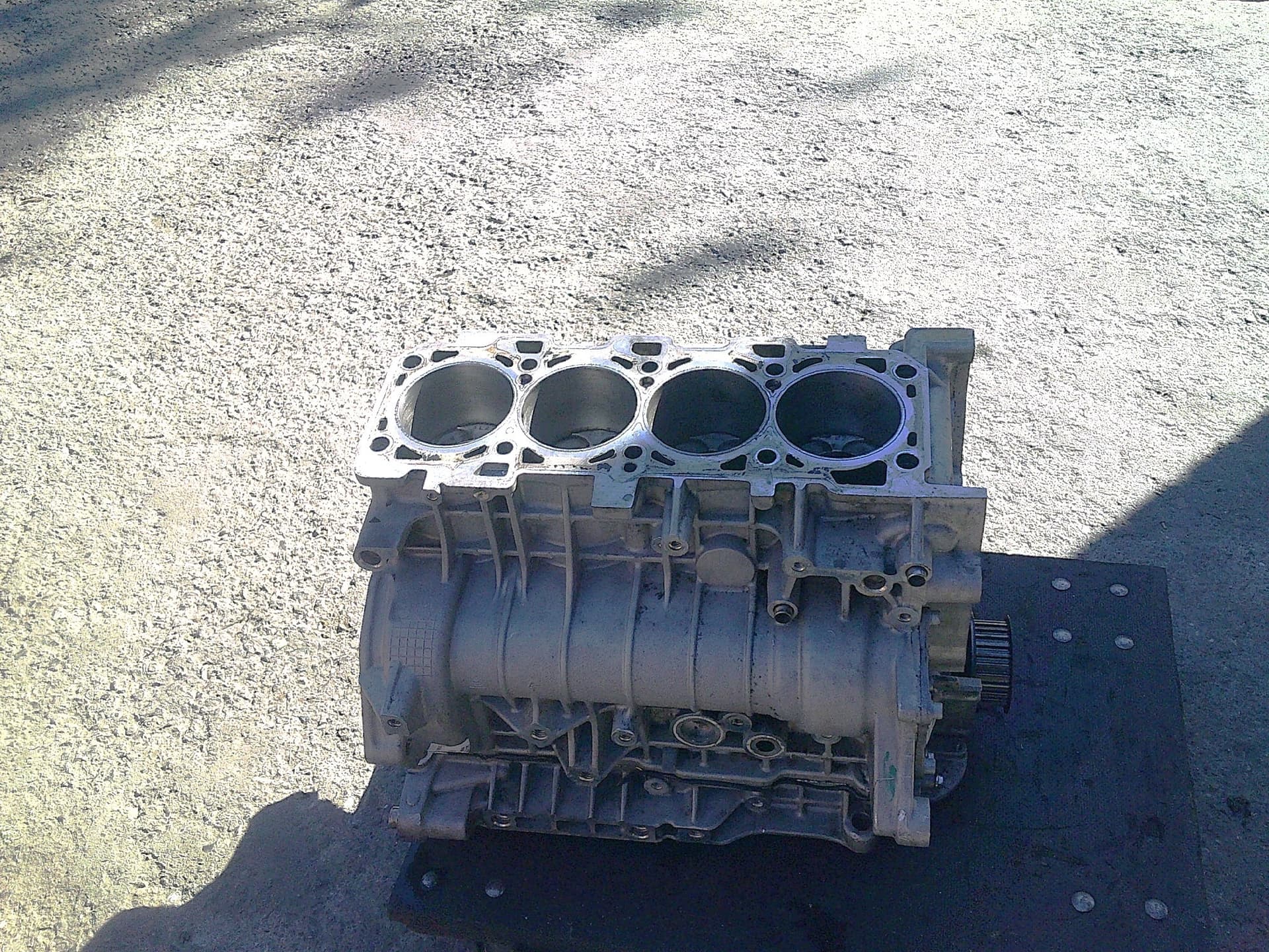Moteur 552 68 818 - Image 1