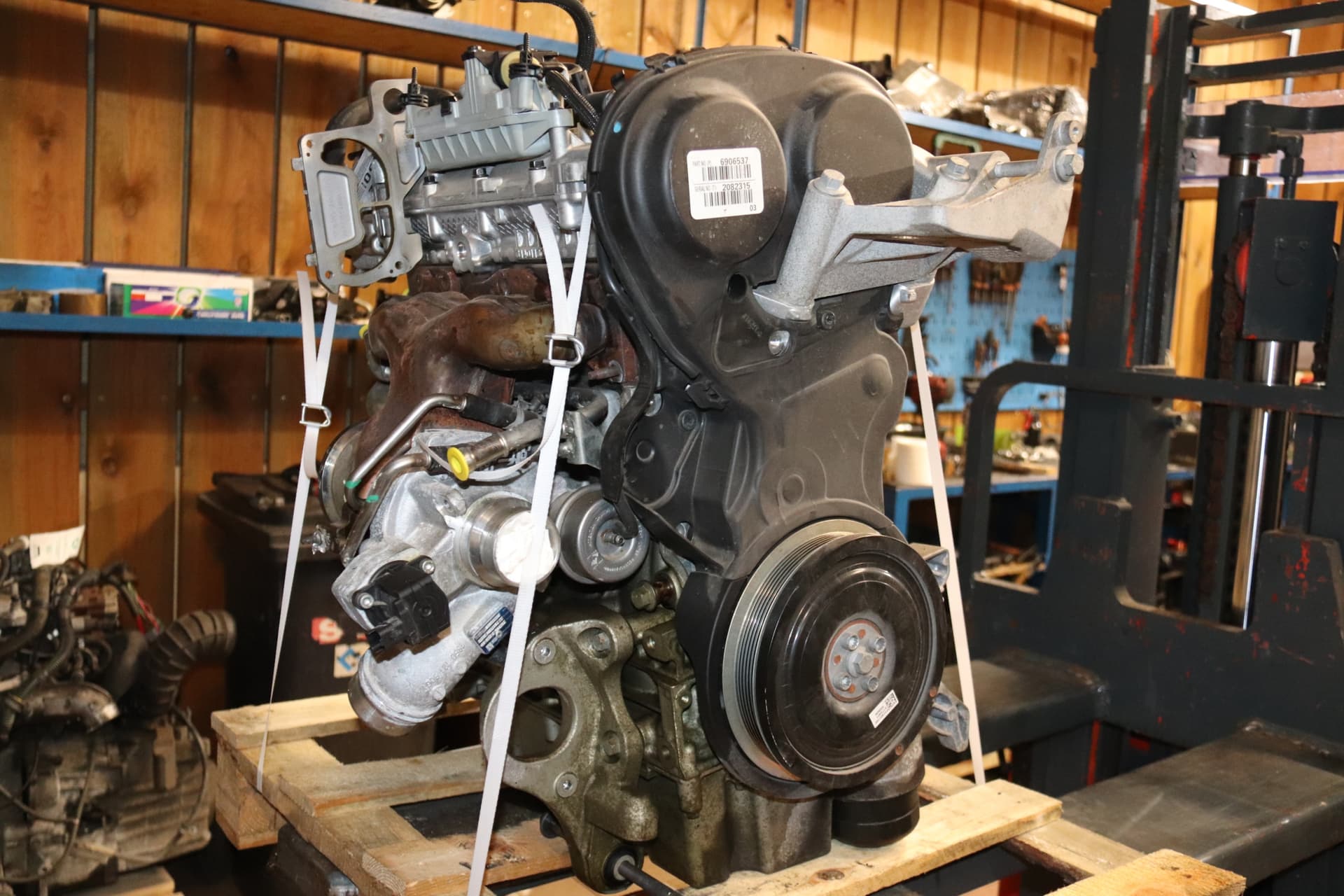 Moteur B 4204 T35 — vue 2