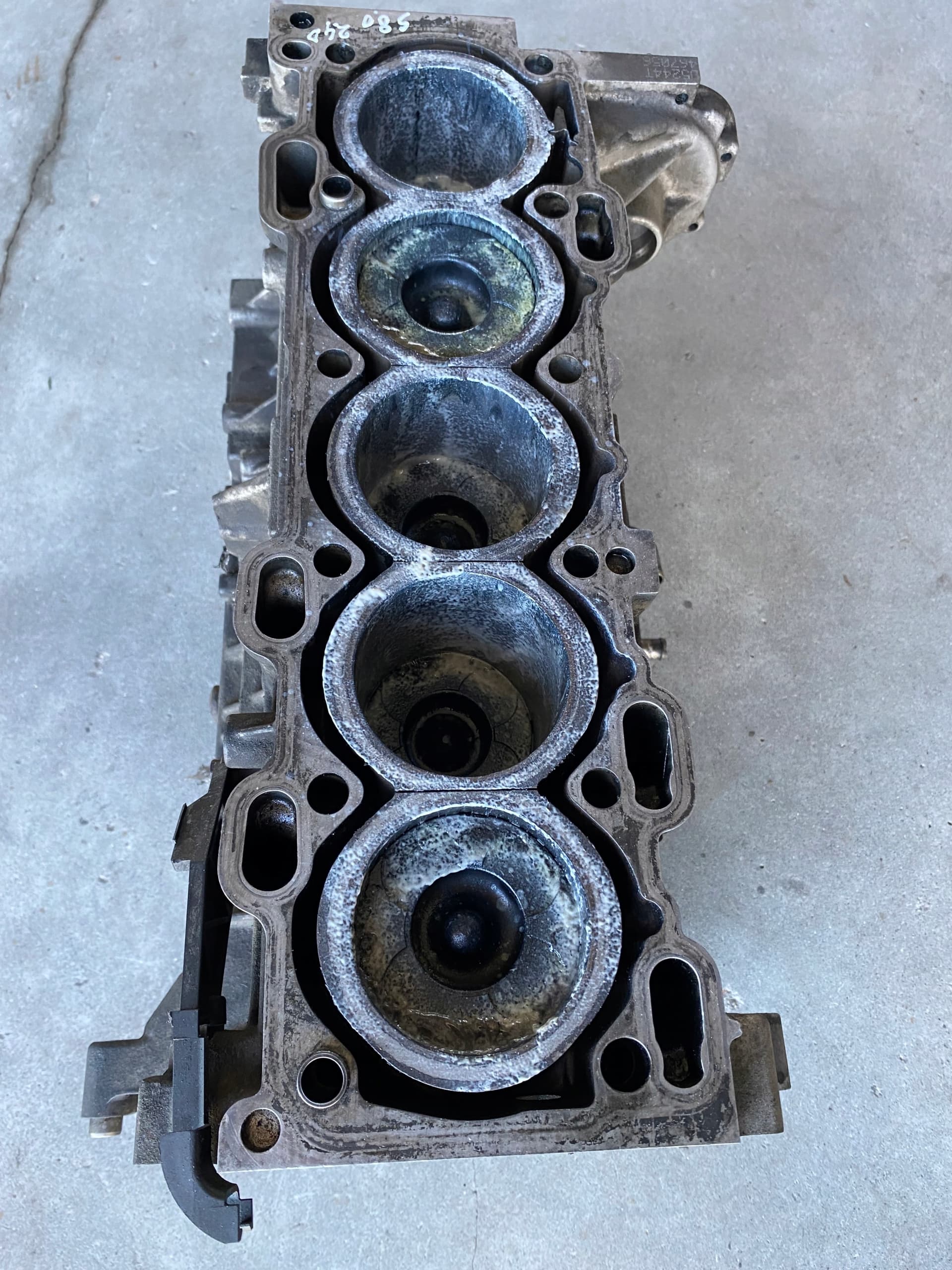 Moteur D 5244 T — vue 7