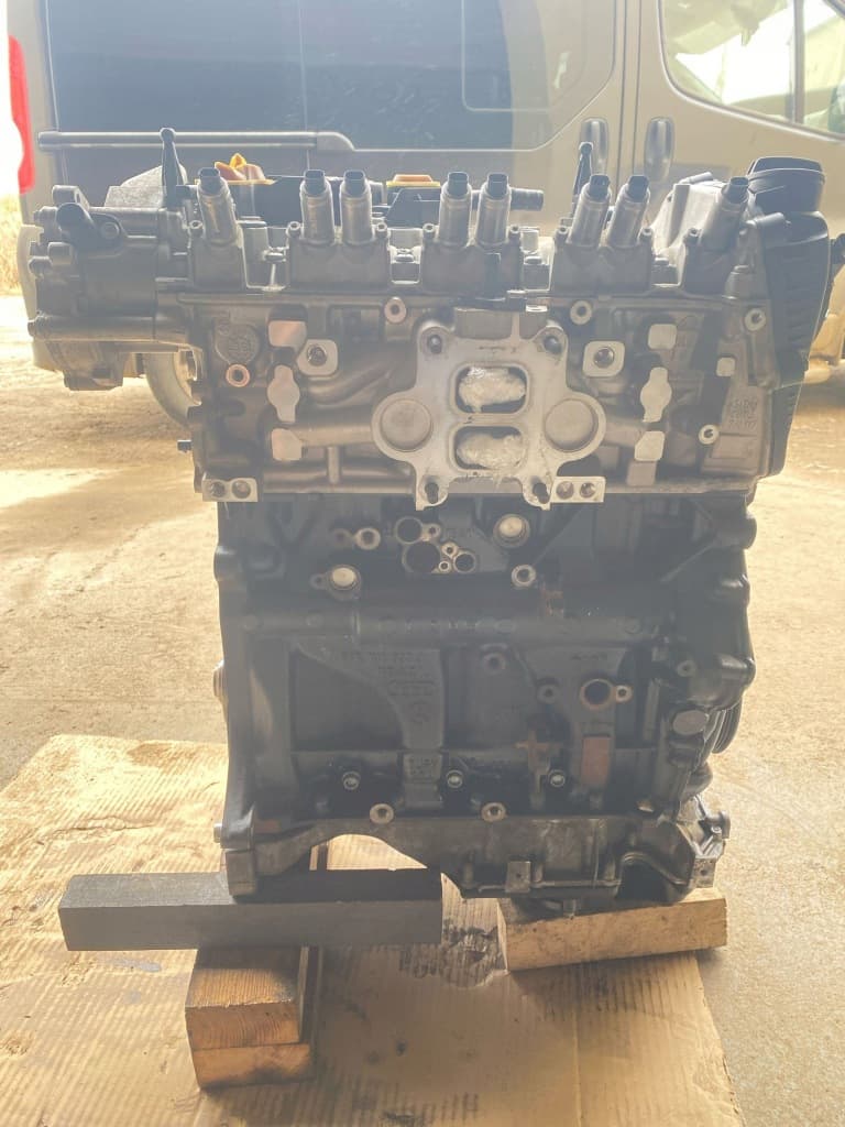 Moteur CYNB — vue 4