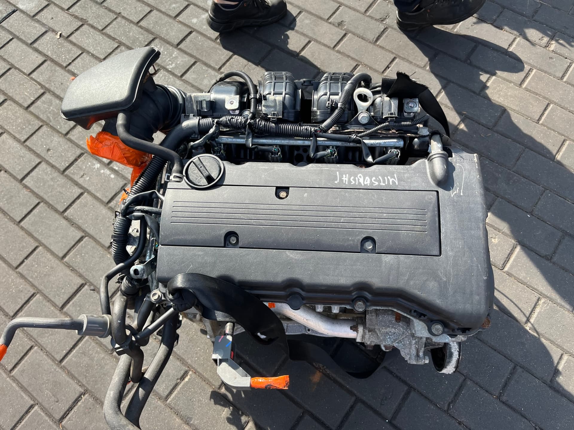 Moteur 4B12 — vue 11