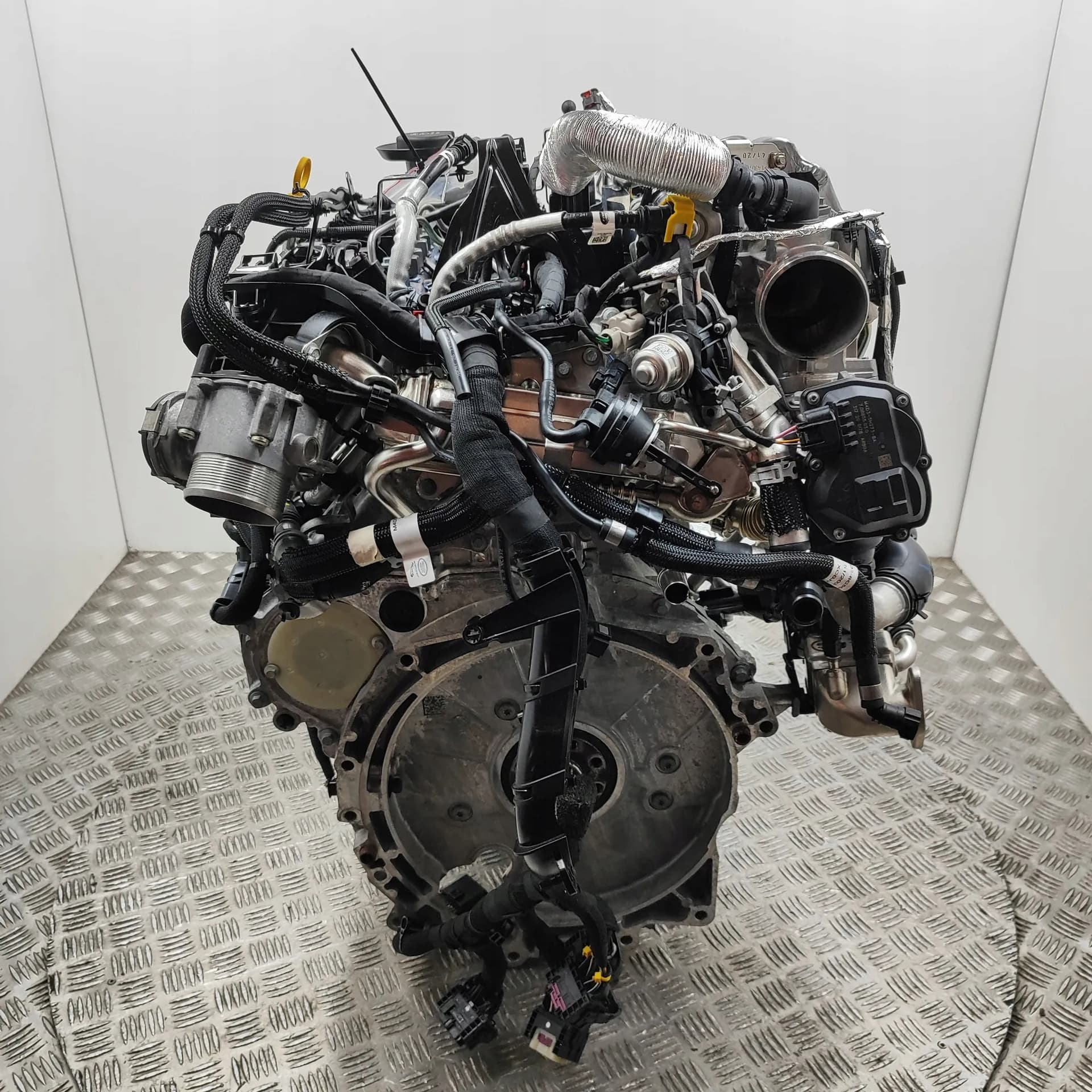 Moteur 204DTY(AJ21D4) — vue 3