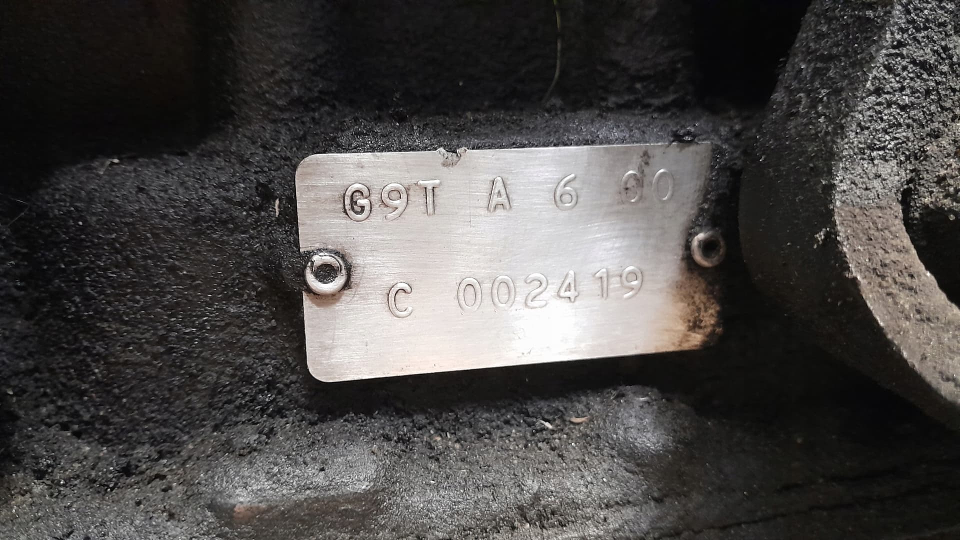 Moteur G9T 642 — vue 3