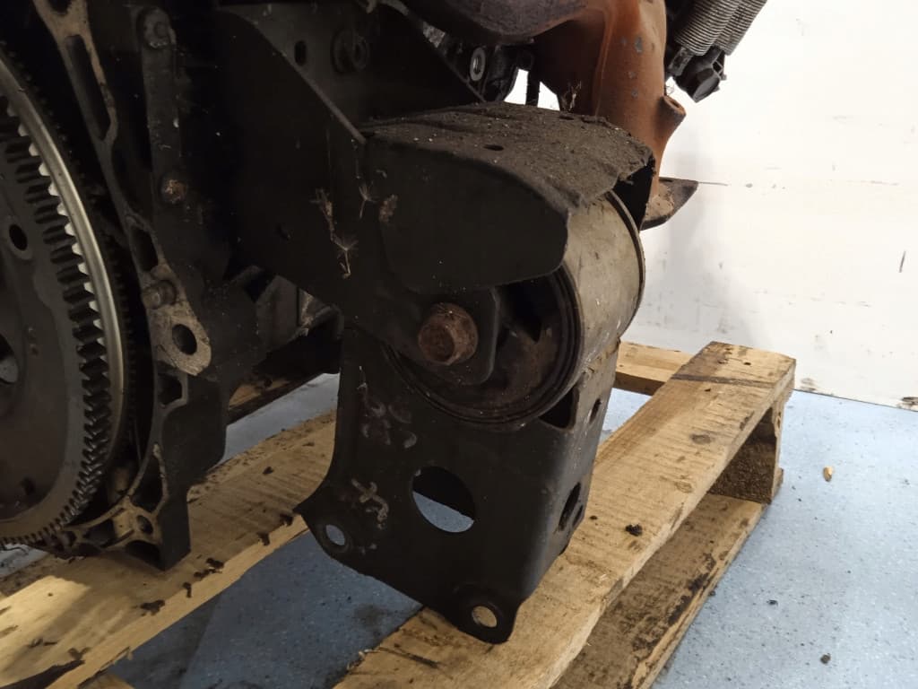 Moteur VQ30DE — vue 5