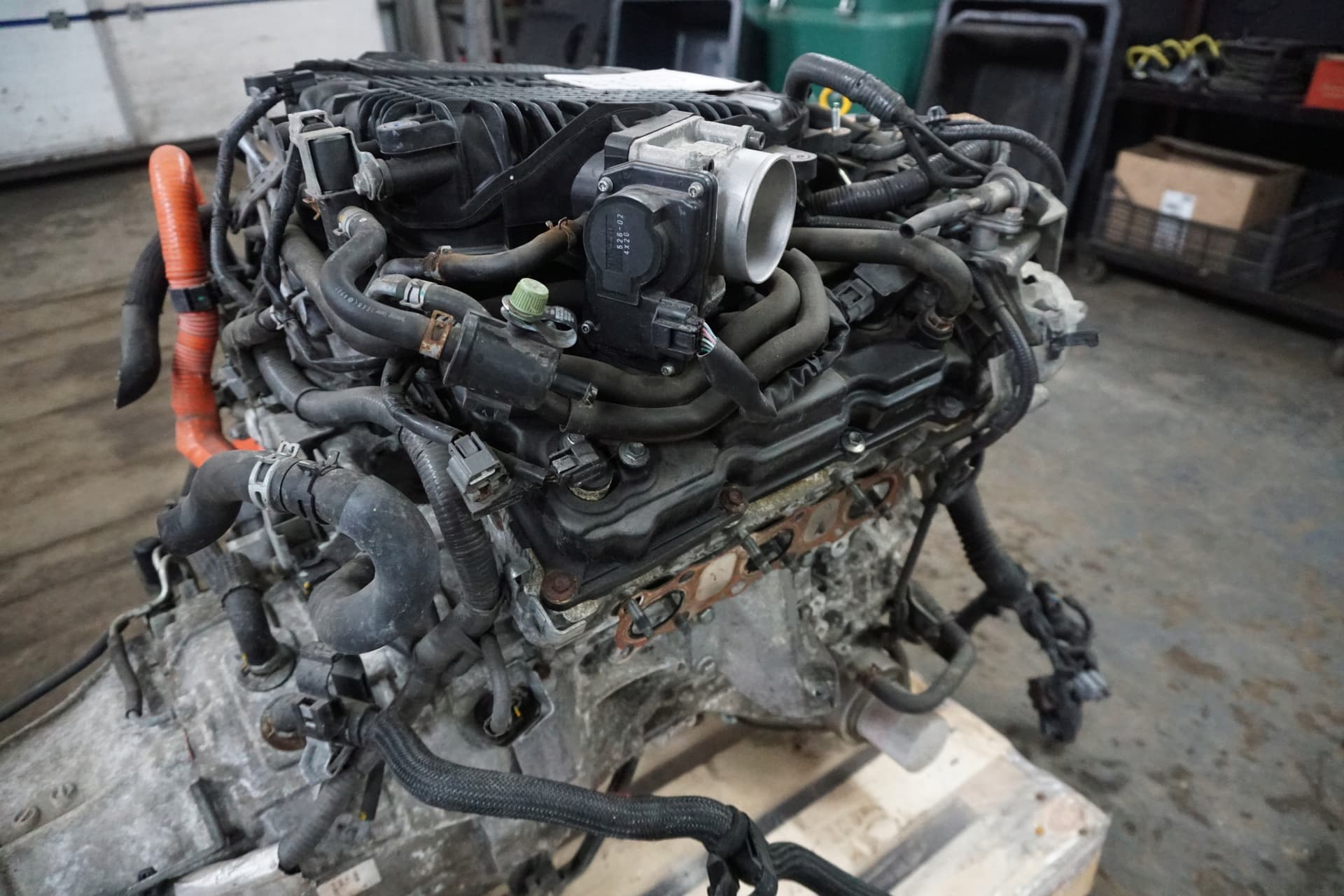 Moteur VQ35HR — vue 2