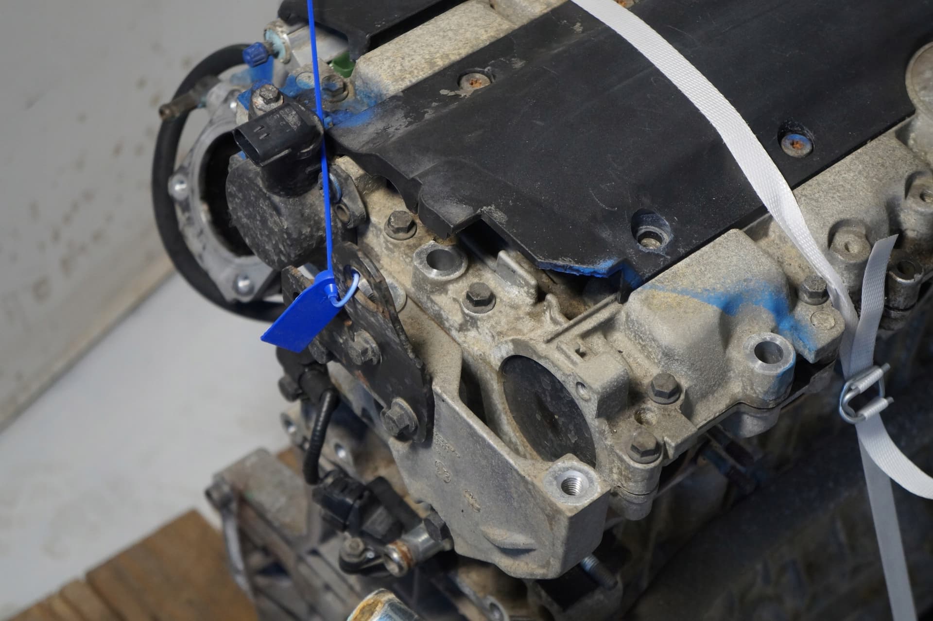 Moteur B 5244 S — vue 4