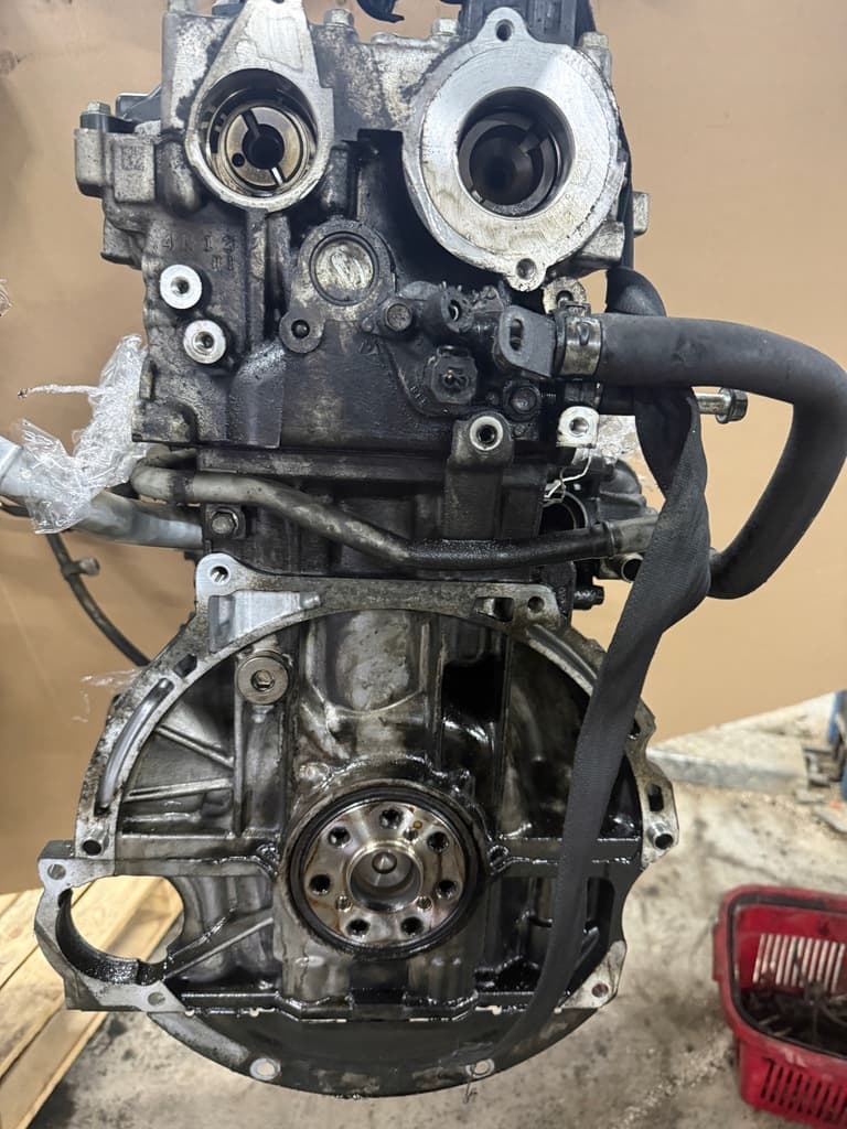 Moteur 4N13 — vue 4
