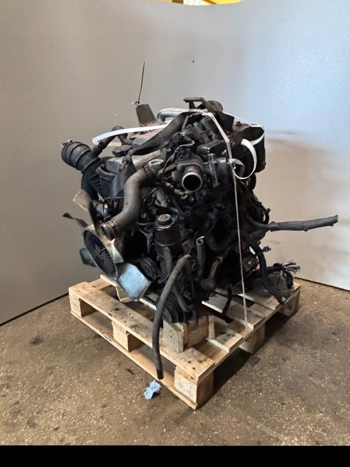 Moteur 4M41 — vue 9