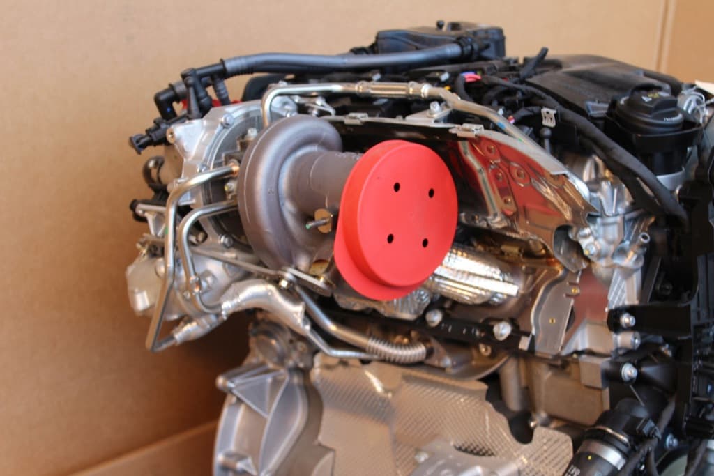 Moteur M 264.920 — vue 3