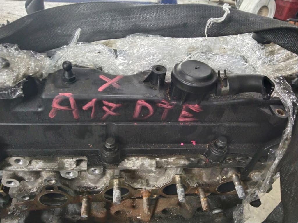 Moteur A 17 DTE — vue 4