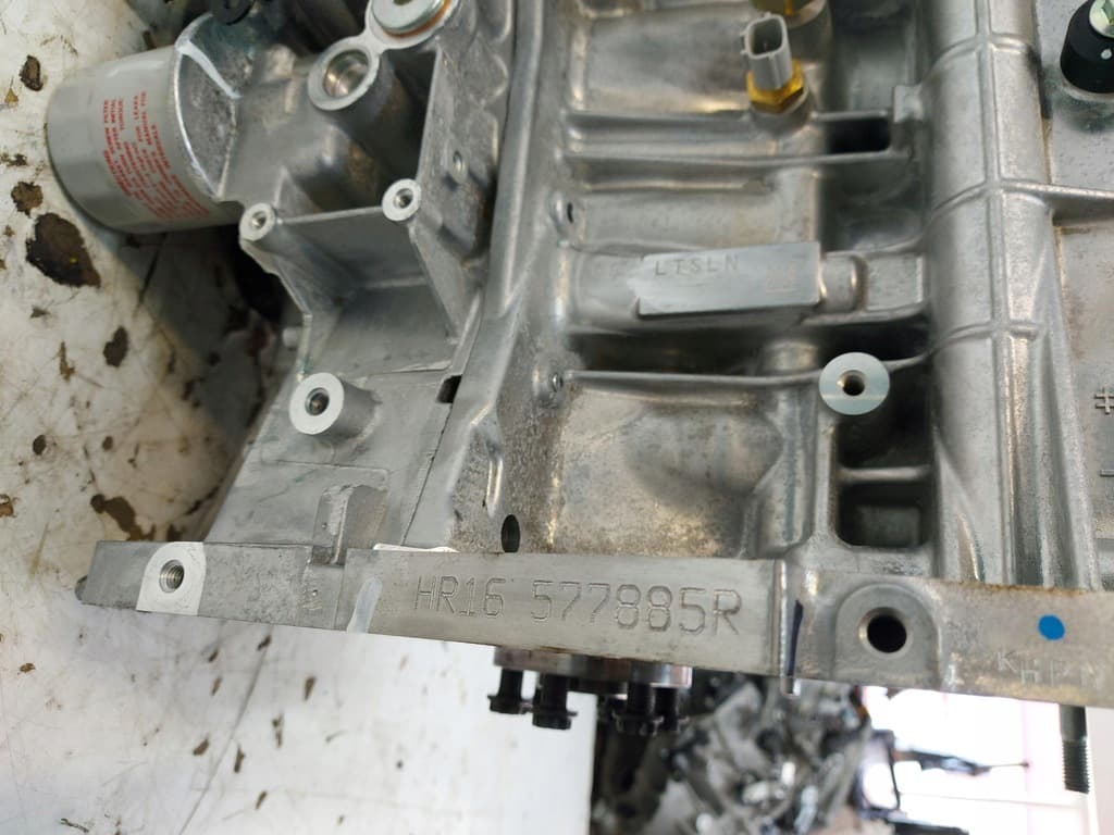 Moteur HR16DE — vue 4
