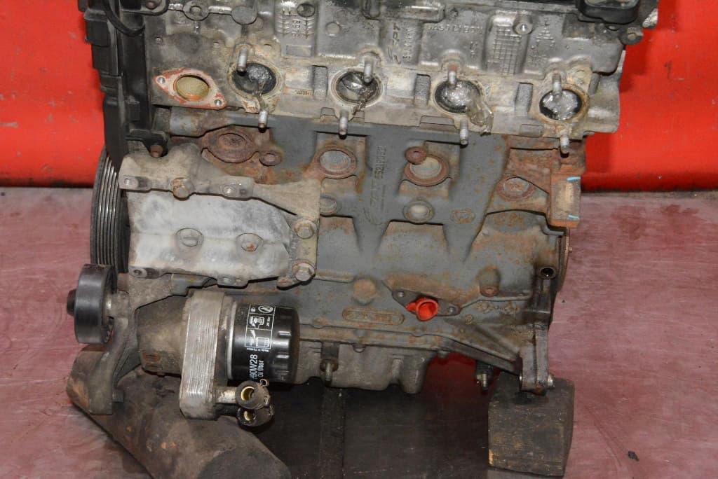 Moteur 192 A8.000 — vue 6