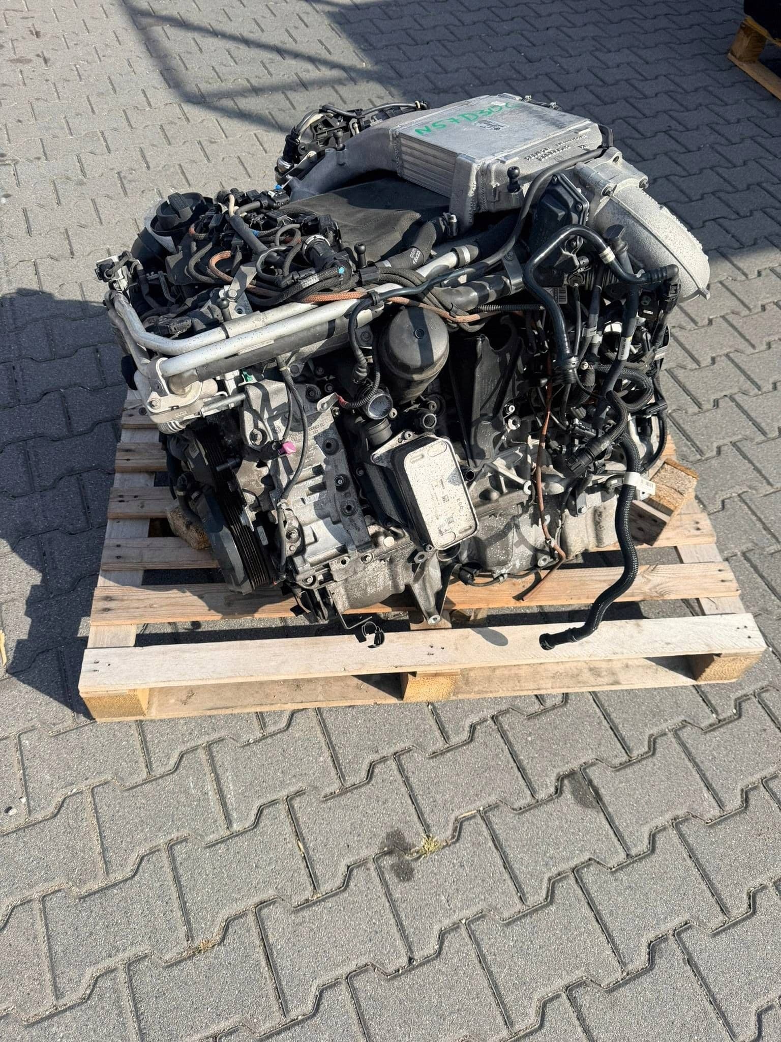 Moteur N57 D30 C — vue 3