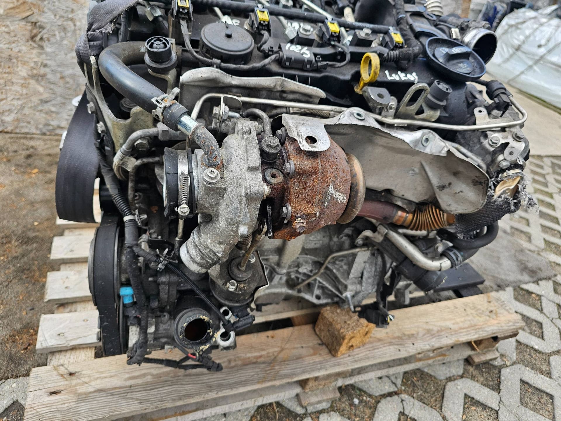 Moteur B 16 DTH — vue 4