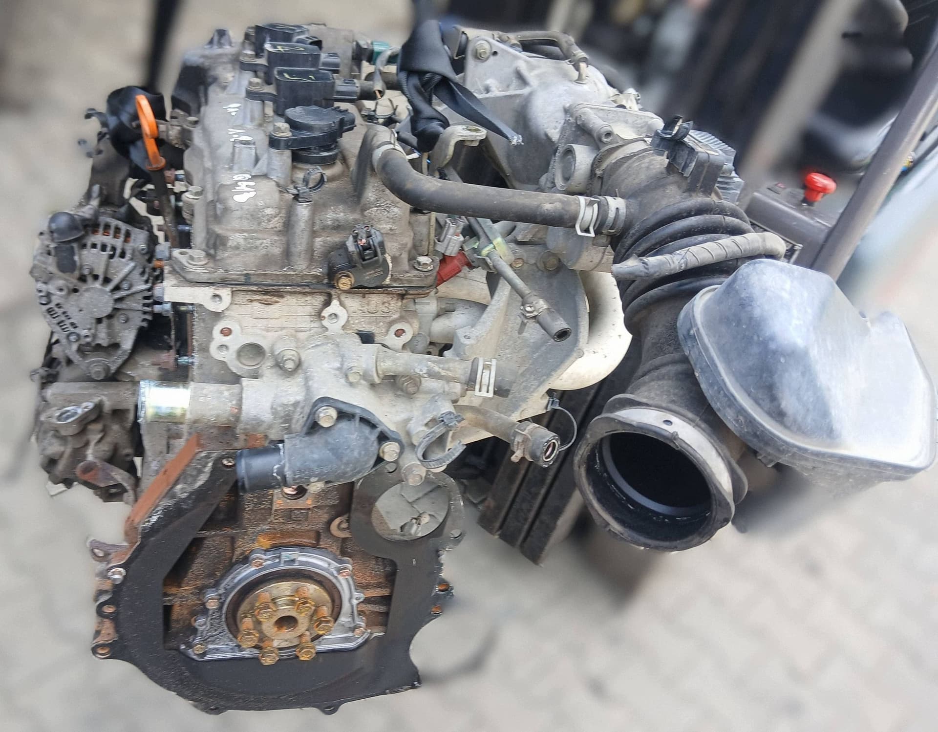 Moteur QG18DE — vue 4