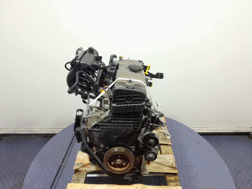 Moteur KFW (TU3A) — vue 3