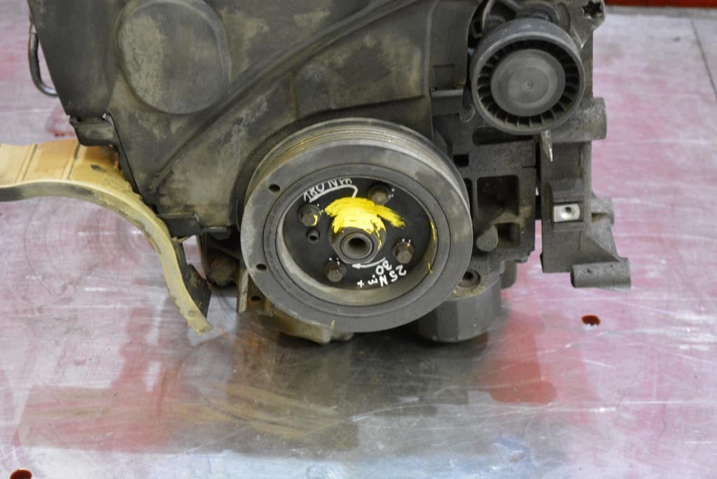 Moteur B 5204 T — vue 15