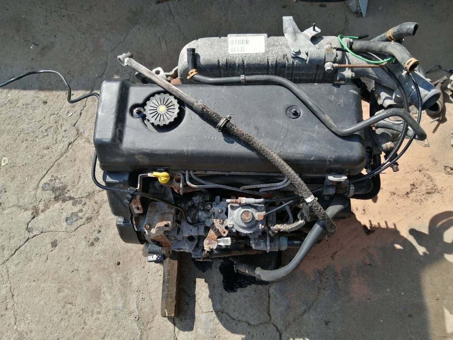 Moteur S9W 702 pour Renault Master 2.8 Diesel