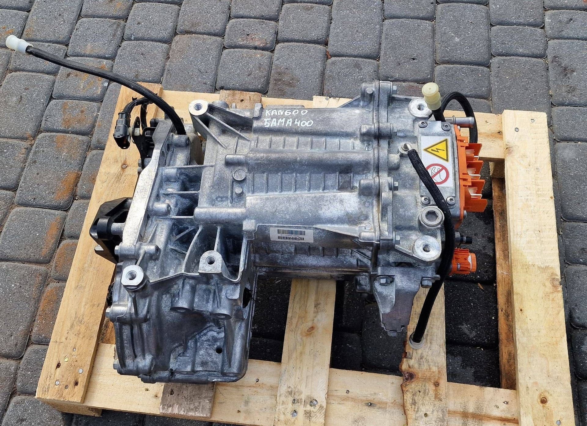 Moteur 5AM 400 — vue 3