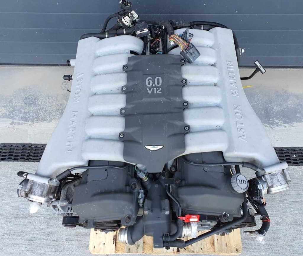 Moteur AM4R9 pour Aston Martin Rapide 6.0 Petrol