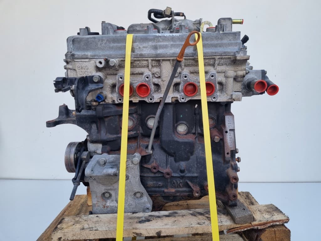 Moteur QG15DE — vue 3