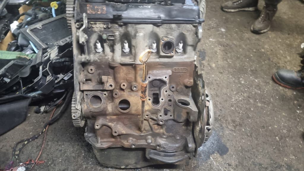 Moteur ABK pour Audi 100
