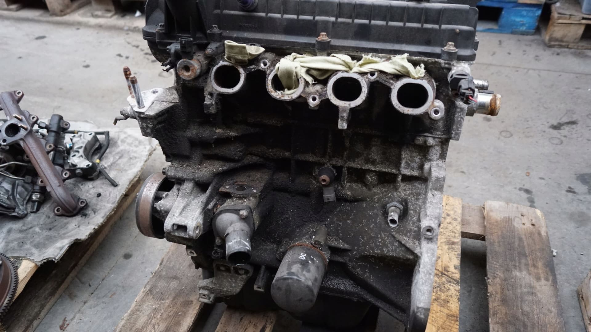Moteur 4A90 — vue 2