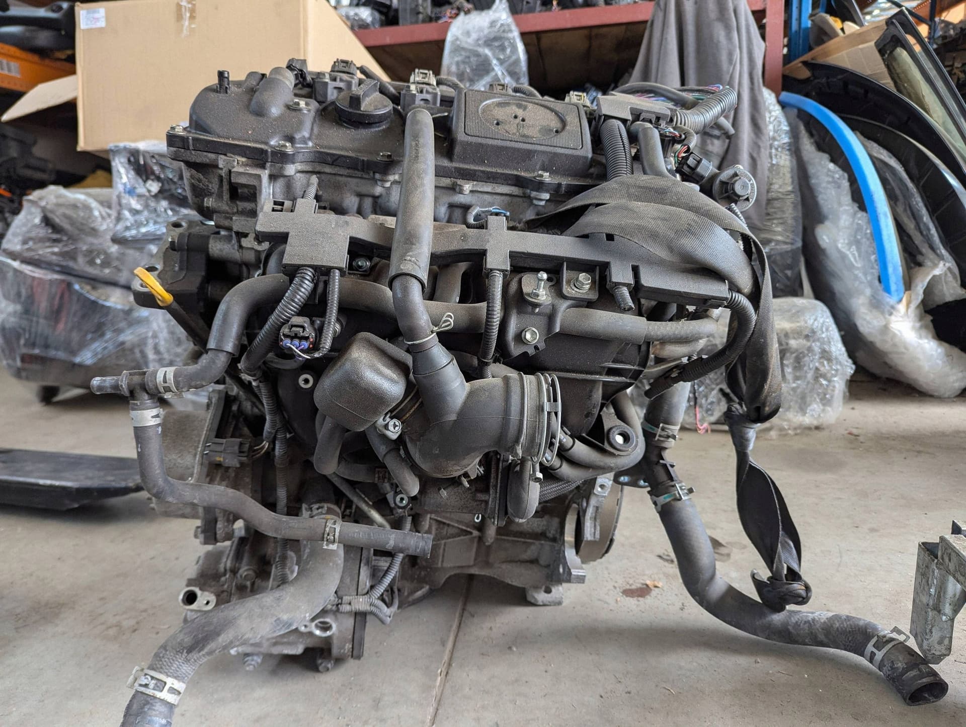 Moteur 2ZR-FXE — vue 2