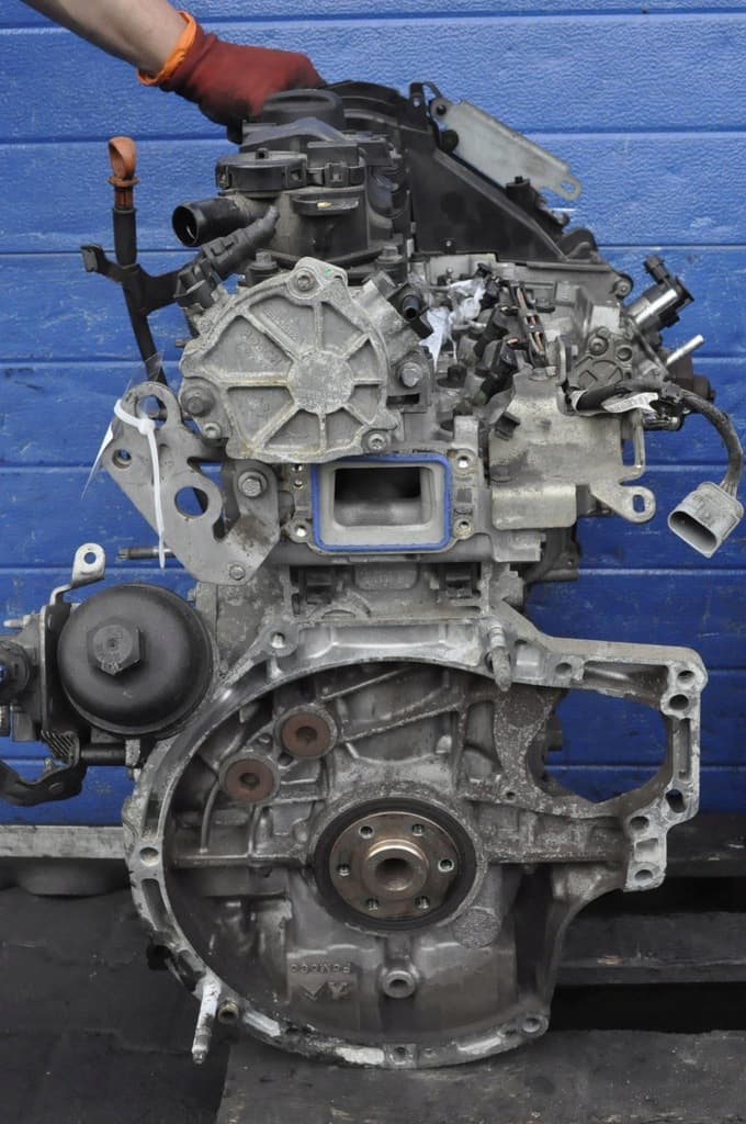 Moteur 9HN (DV6ETED) — vue 2