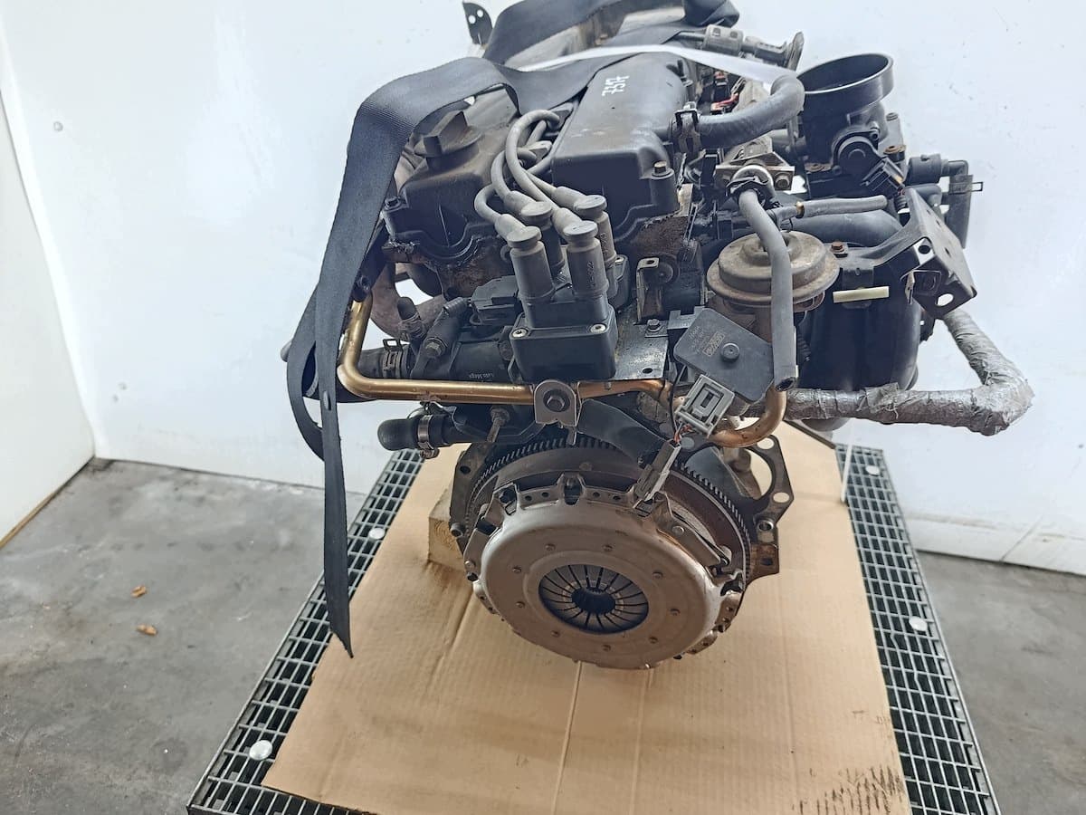 Moteur YF — vue 2