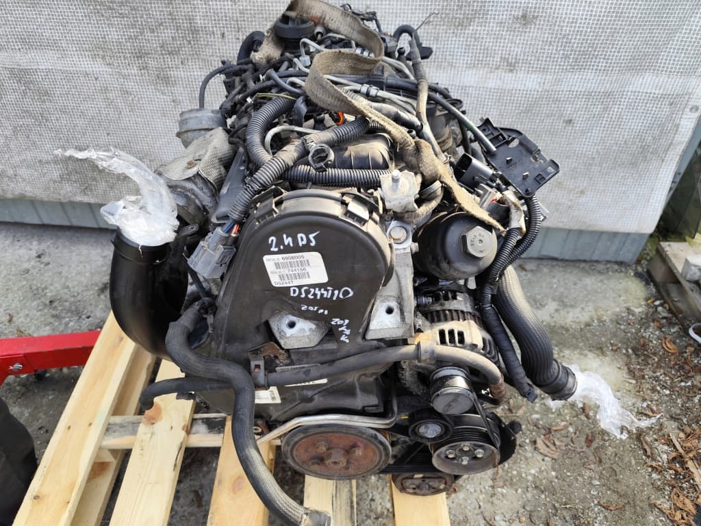 Moteur D 5244 T10 pour Volvo V70 2.4 Diesel