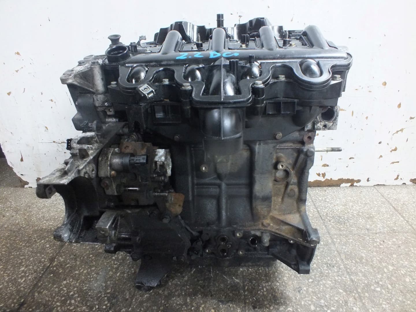 Moteur 8140.27.2500 pour Renault Master 2.5 Diesel