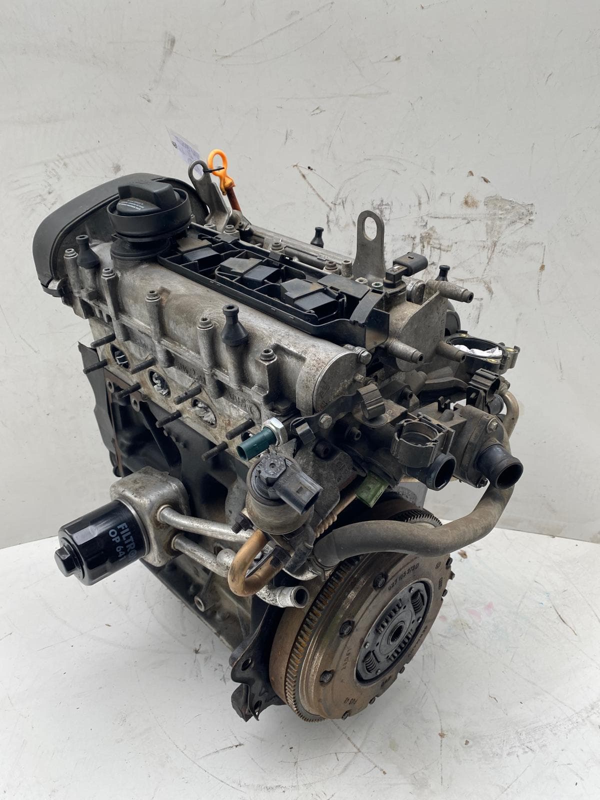 Moteur AZD pour Volkswagen Golf 1.6 Petrol