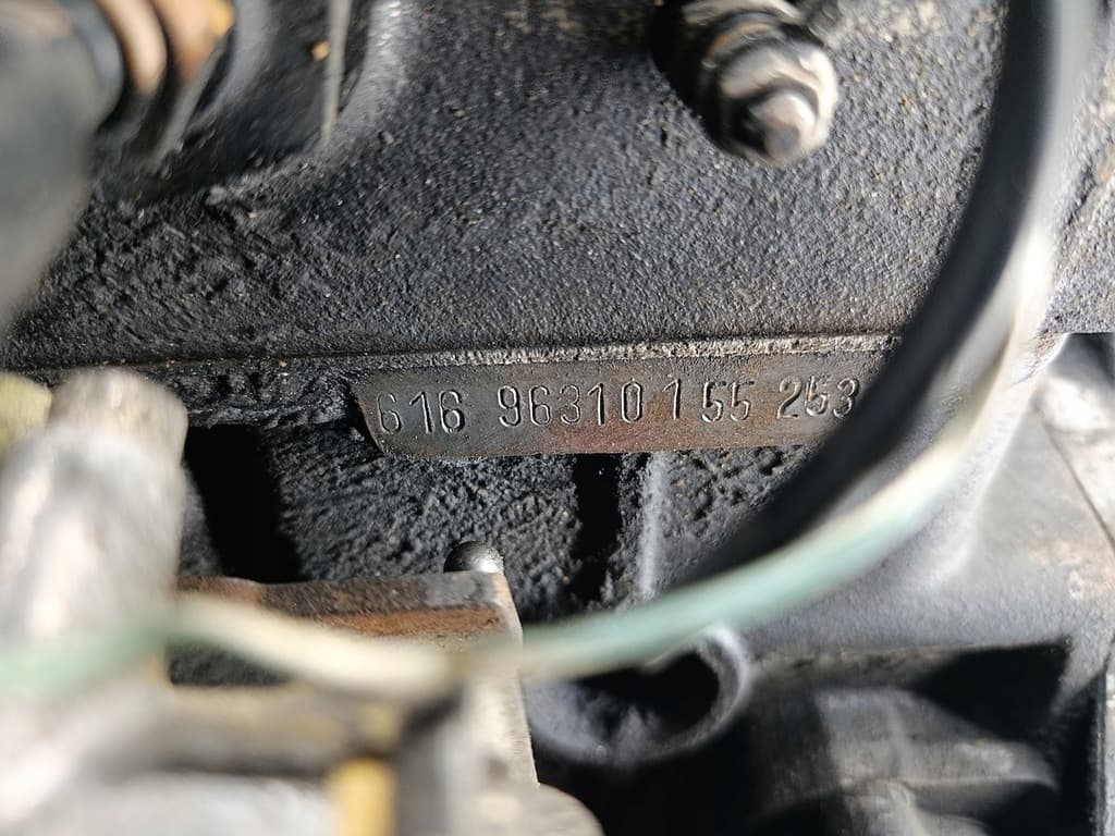 Moteur OM 616.963 pour Mercedes-Benz 100 2.4 Diesel