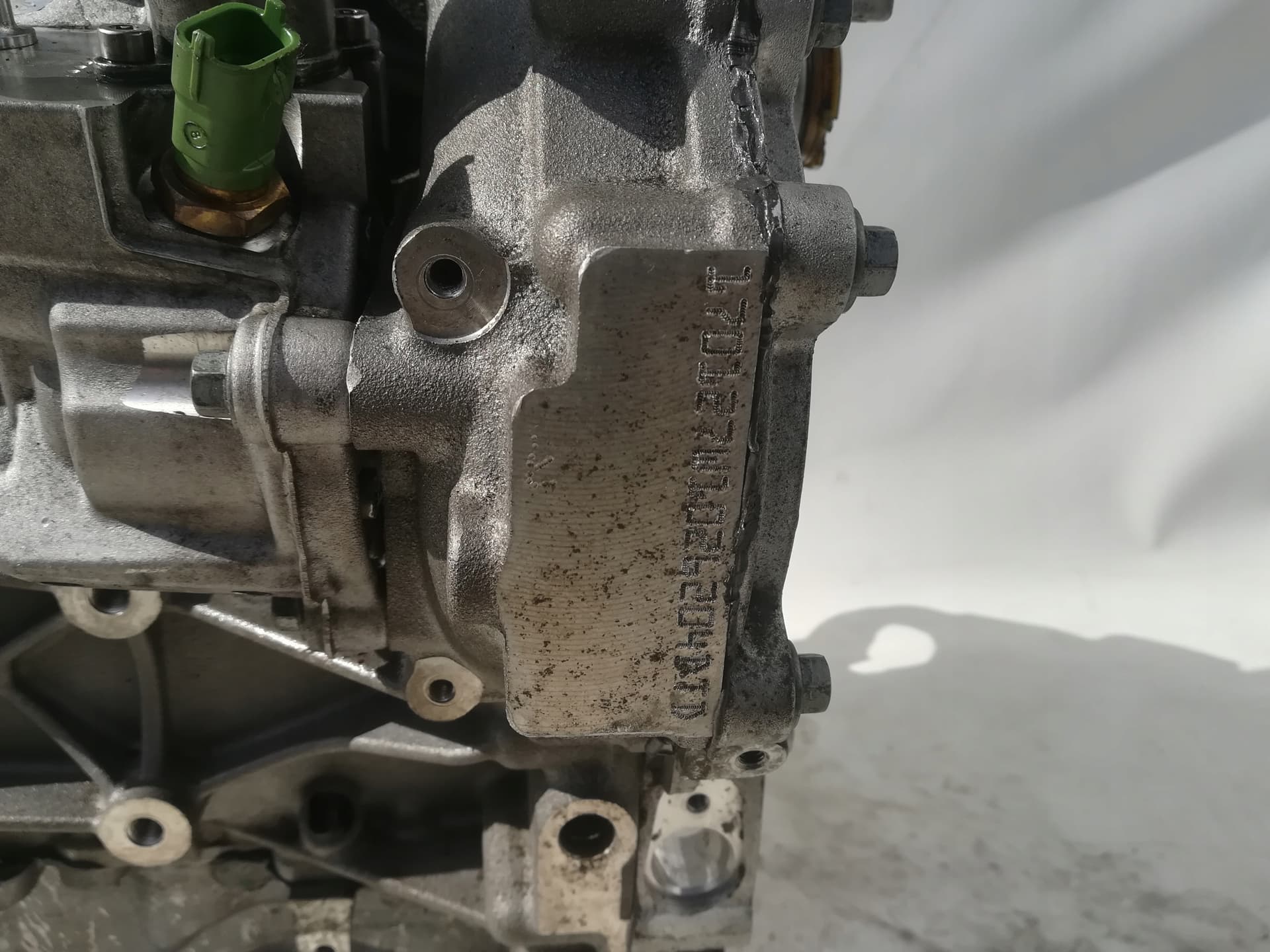 Moteur 204DTD(AJ20D4) — vue 2