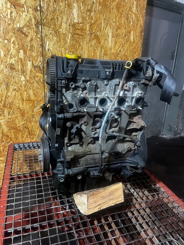 Moteur D19AA — vue 2