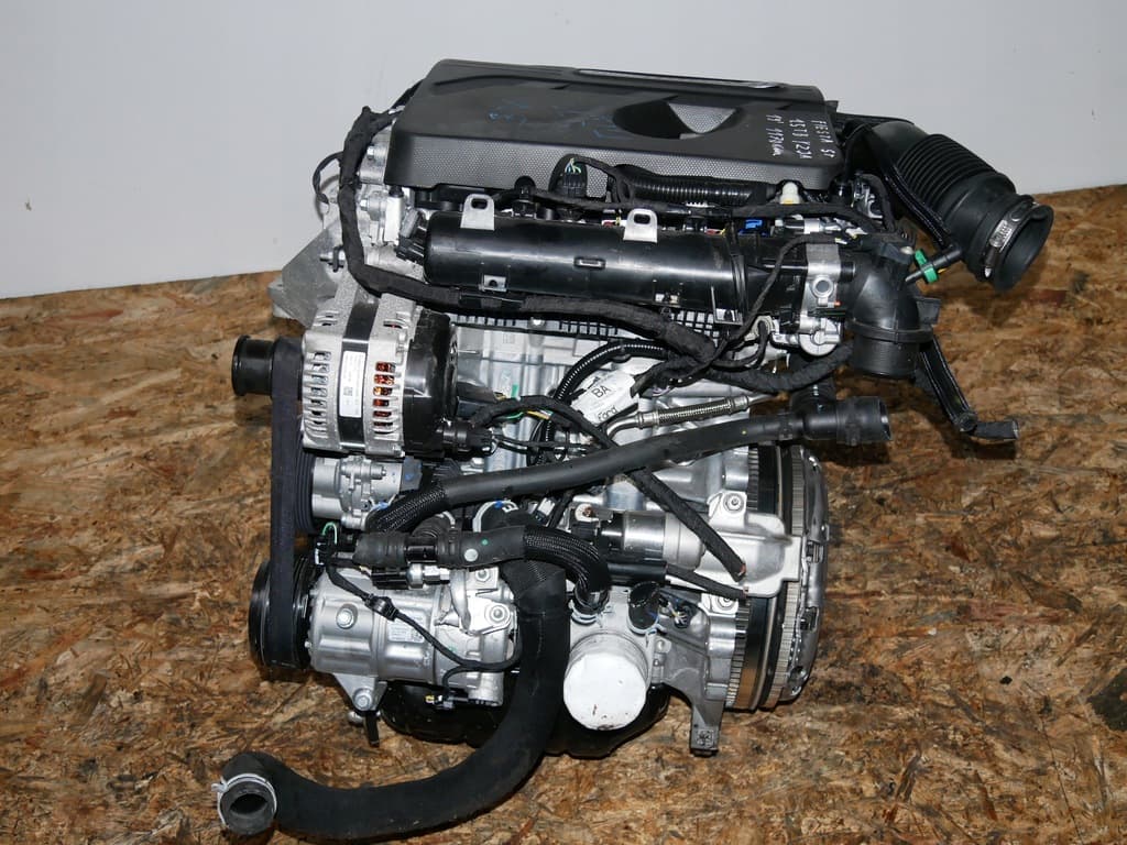 Moteur YZJA — vue 2